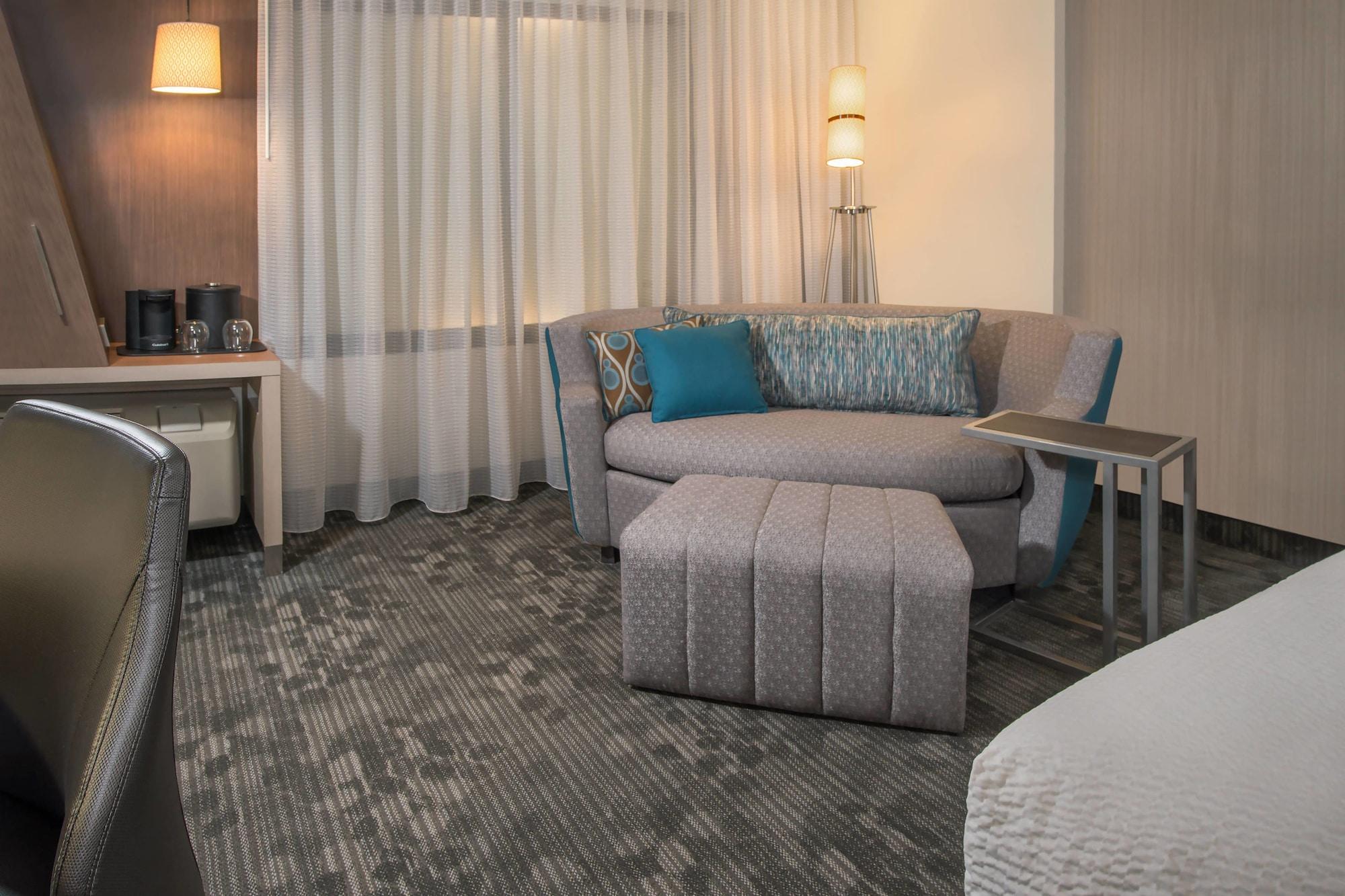 מלון Courtyard By Marriott ג'ונסבורו מראה חיצוני תמונה